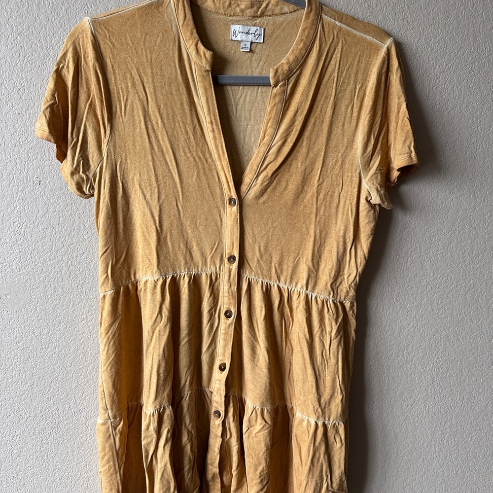 Wonderly Tan Garment